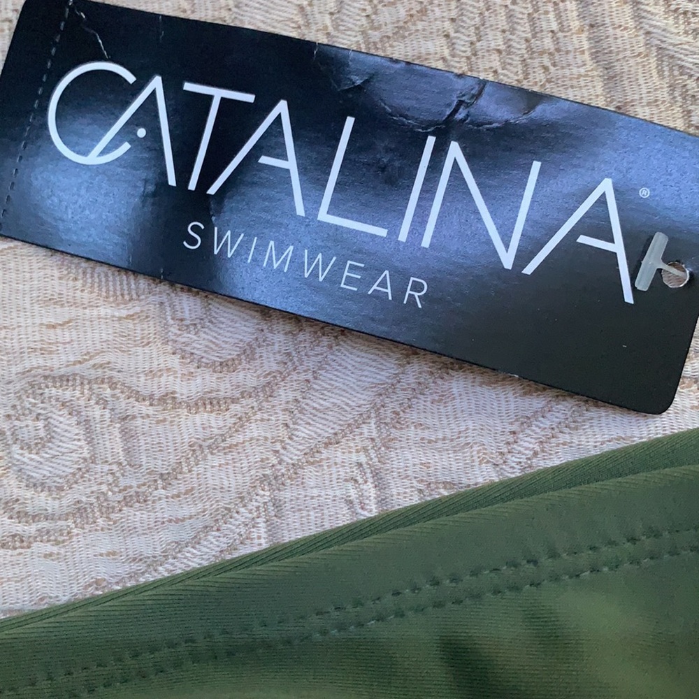 CATALINA! - Picture 2 of 8